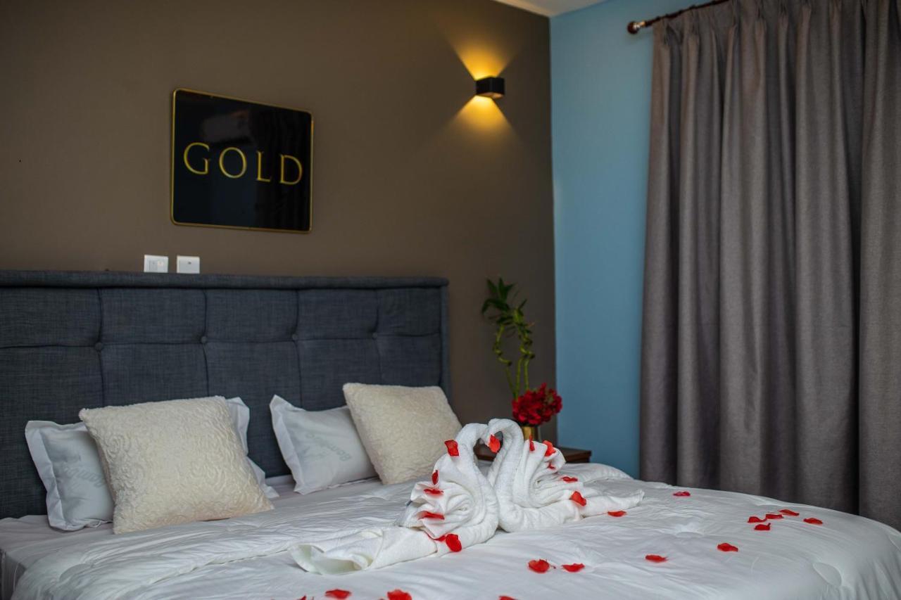 Hotel Piano & Gold Collections, Peduase Peduasi Esterno foto