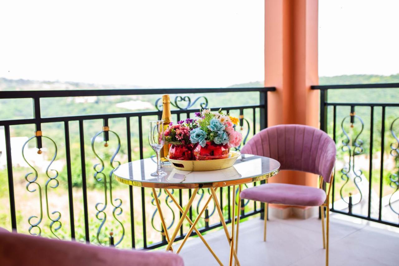 Hotel Piano & Gold Collections, Peduase Peduasi Esterno foto